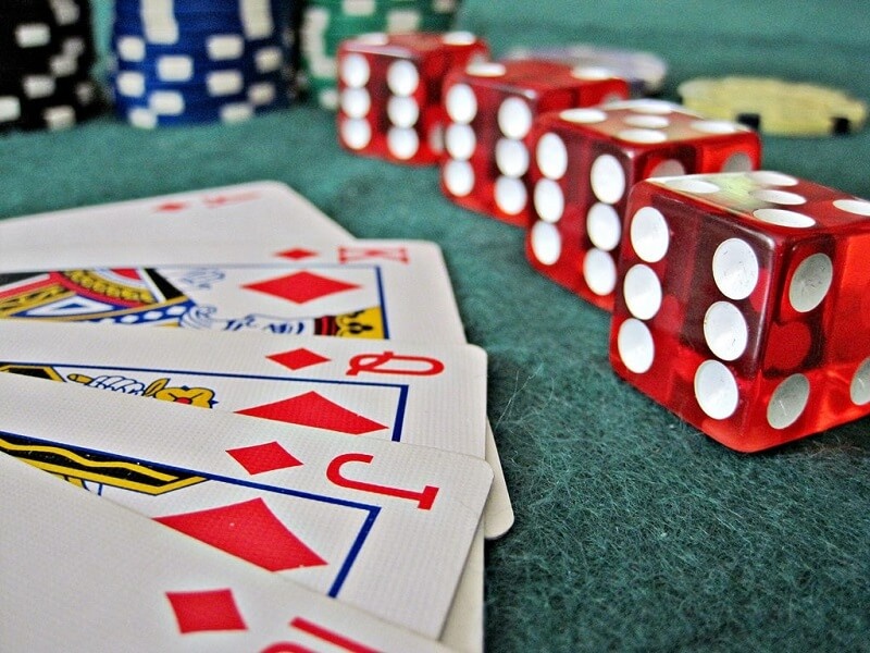 Mẹo chơi poker hiệu quả: 4 phương thức nên thử cho bet thủ